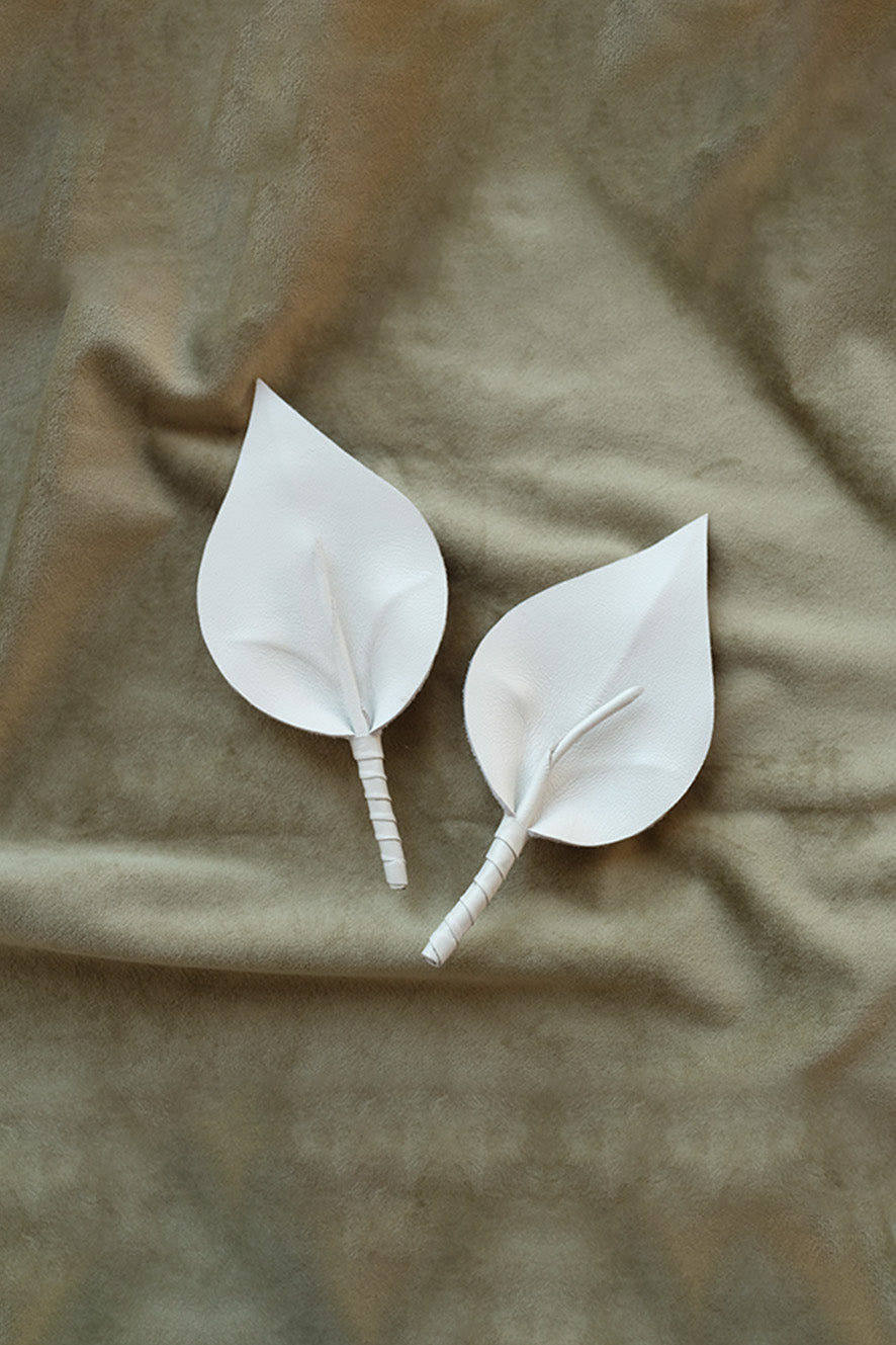 Calla Lily Clip On Shoes Accessories in White