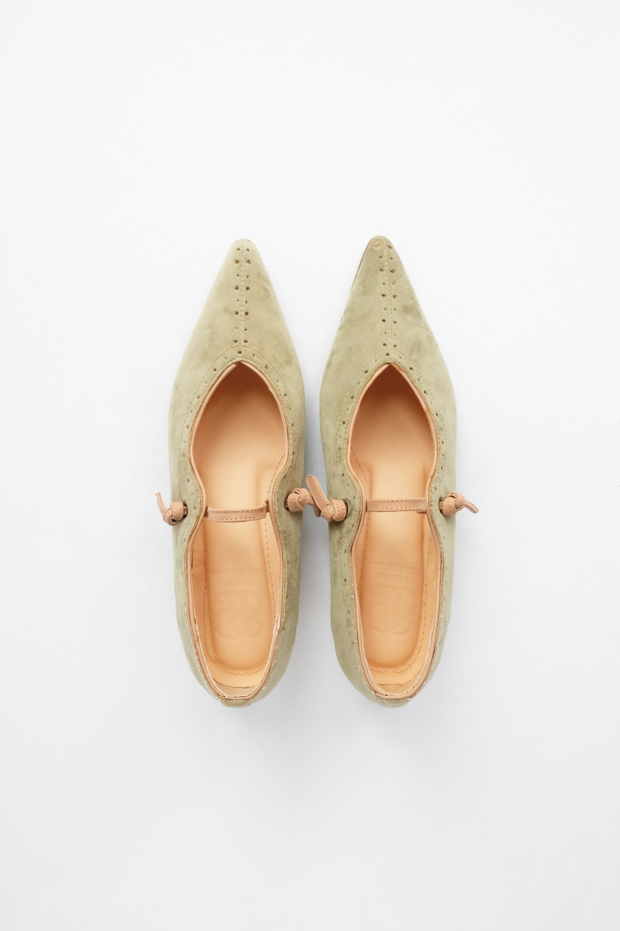 Selah Shoes in Valley Green